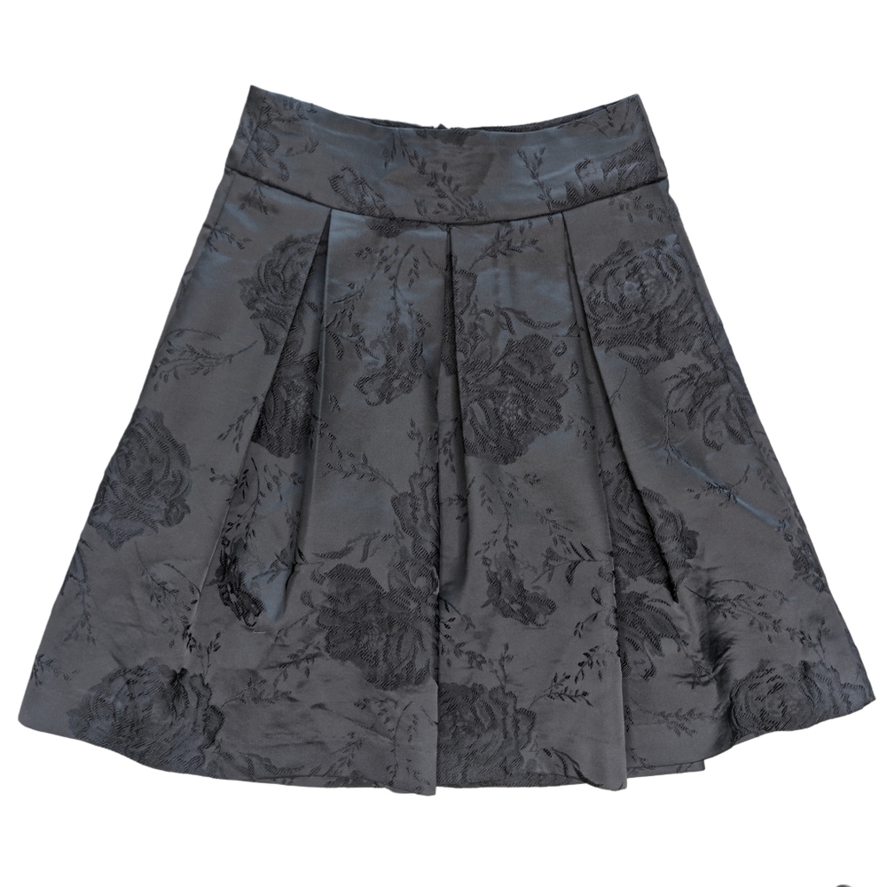 RW&CO Women's Size 0 Black Pleated A Line Floral Pattern Satin Skirt